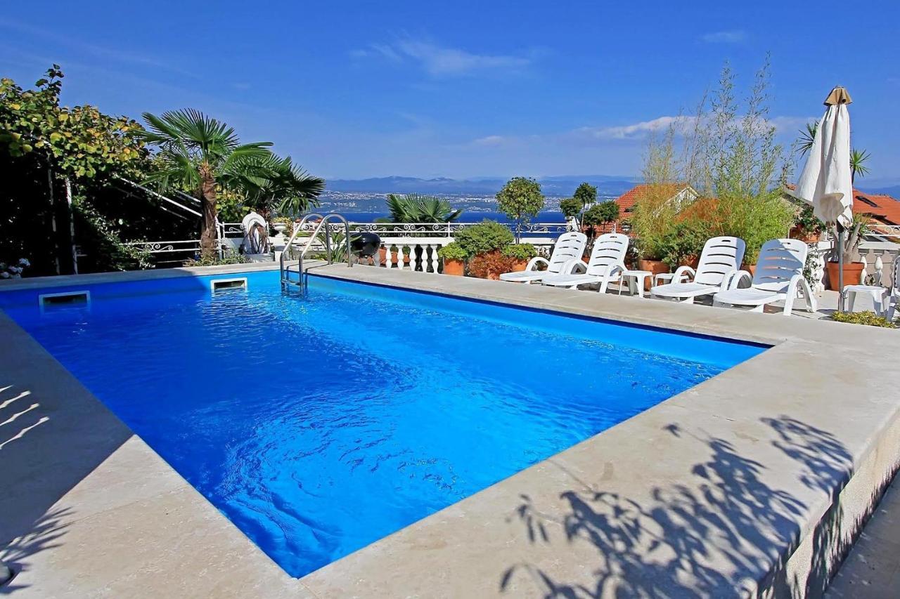 Family Friendly Apartments With A Swimming Pool Lovran, Opatija - 14178 Zewnętrze zdjęcie