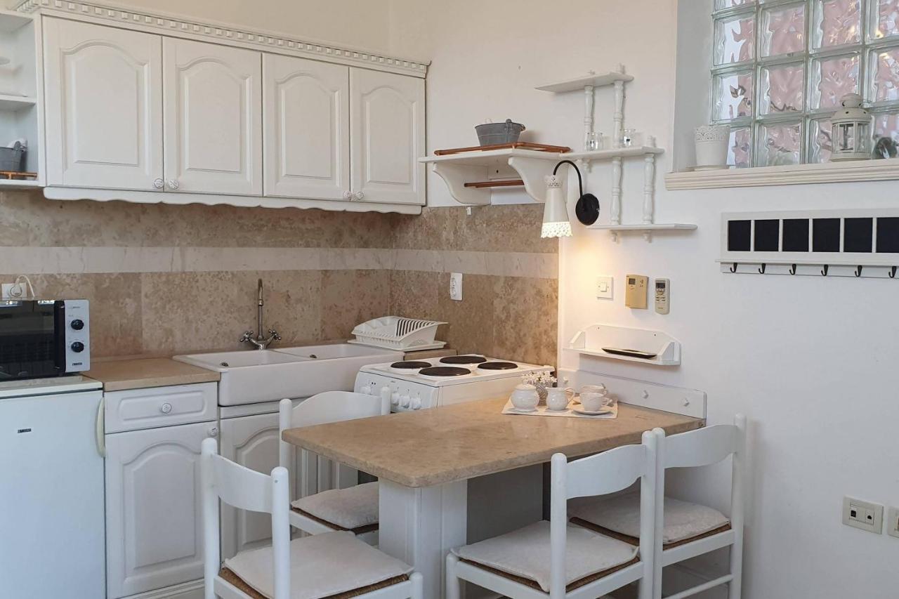 Family Friendly Apartments With A Swimming Pool Lovran, Opatija - 14178 Zewnętrze zdjęcie