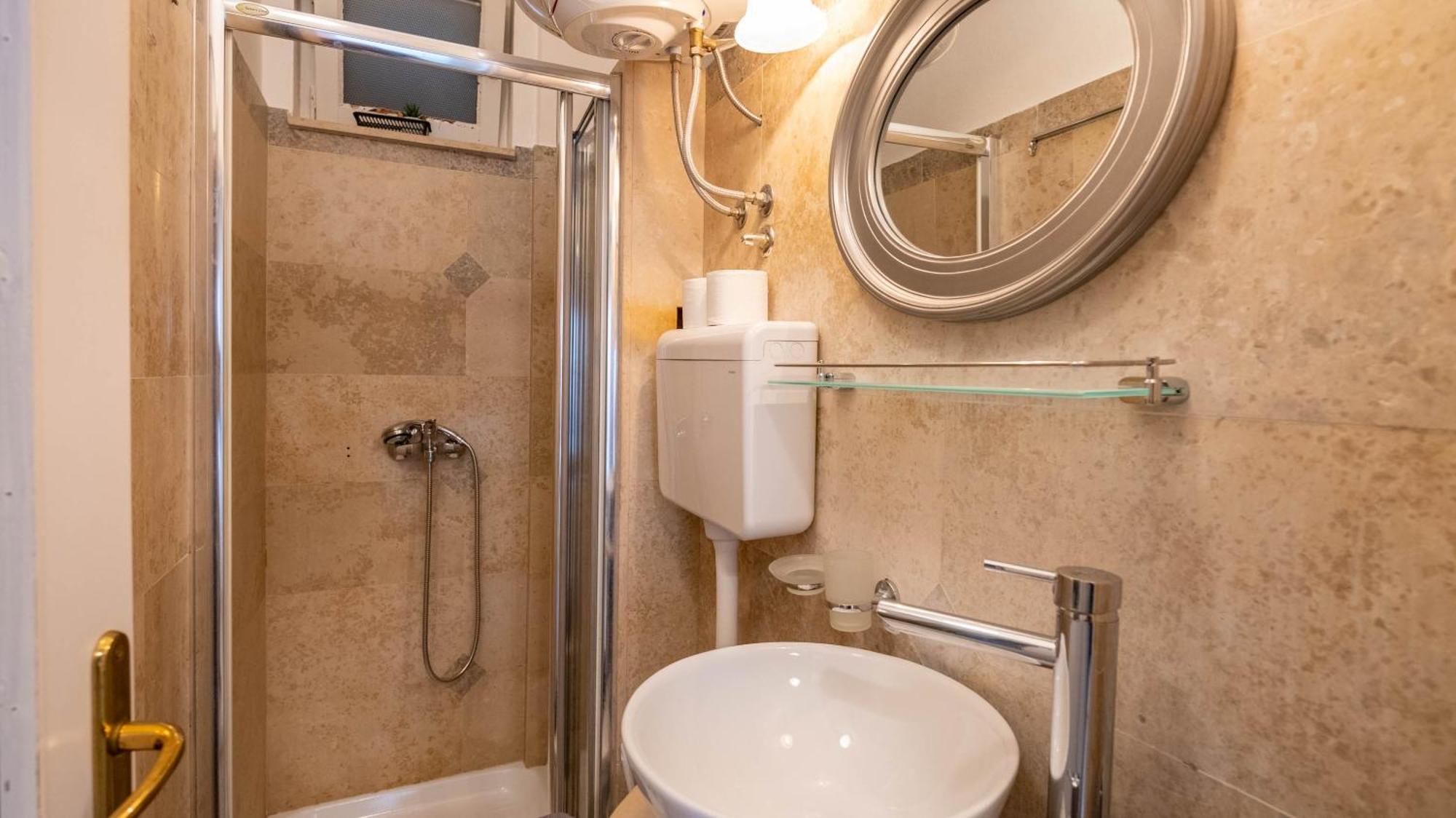 Family Friendly Apartments With A Swimming Pool Lovran, Opatija - 14178 Zewnętrze zdjęcie