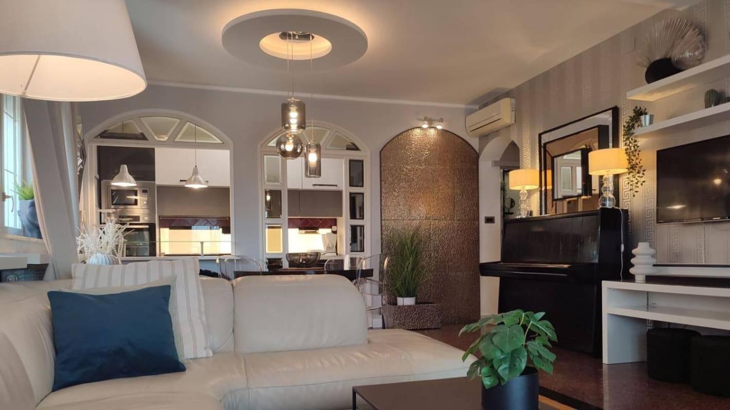 Family Friendly Apartments With A Swimming Pool Lovran, Opatija - 14178 Pokój zdjęcie